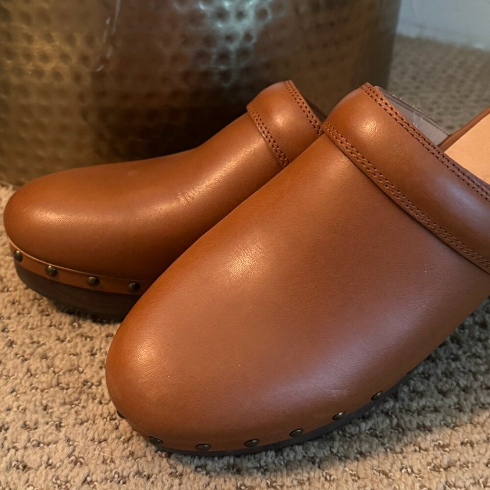 Madewell Tan Clogs